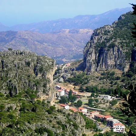 Domus Ligas Feriehus Àrbatax